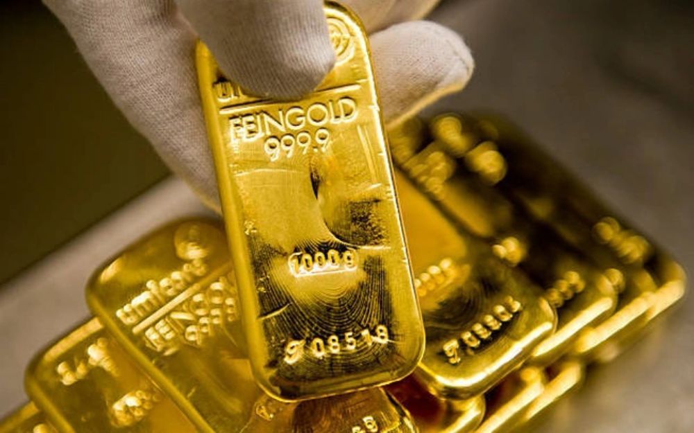 Analisis Abaikan Redanya Ketegangan Dagang, Emas Dekati Rekor - Data Pasar 2025-10-20