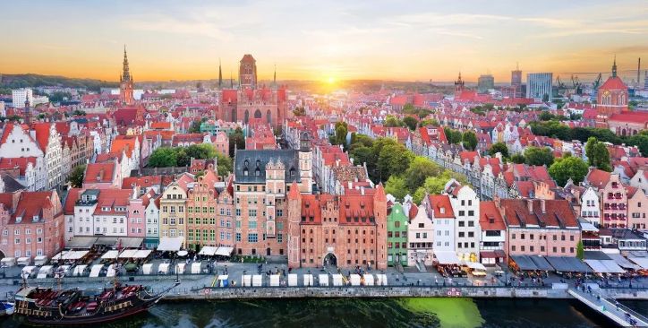 Analisis Euro Menguat, Dolar Melemah Akibat Shutdown dan Ketidakpastian Pasar - Data Pasar 2025-11-08