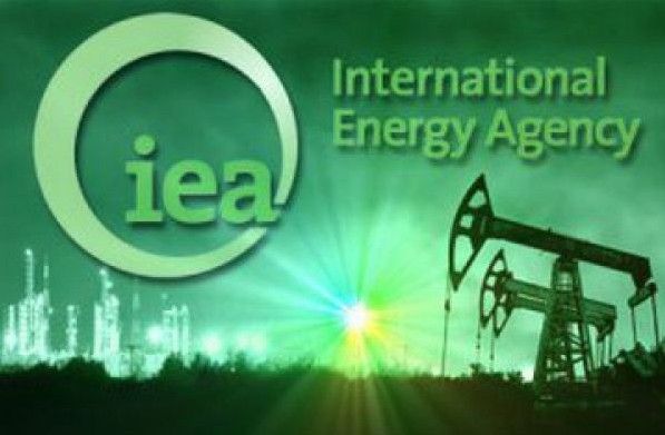 Analisis Minyak Terjebak, Ternyata karena ini! - Data Pasar 2025-11-12