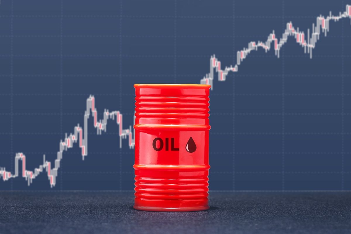 Analisis Minyak Naik 5 Hari Beruntun, Iran Jadi Pemicu Utama - Data Pasar 2026-01-15