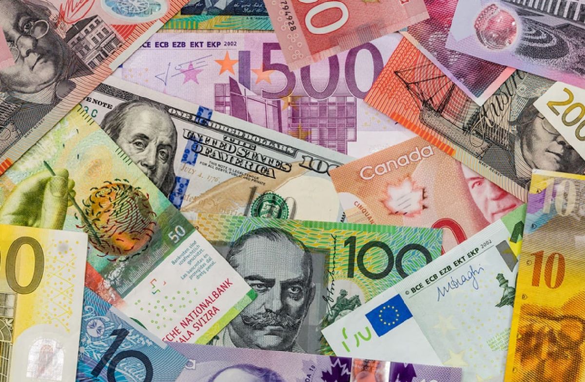 Analisis USD/CHF Turun, Franc Menguat karena Risiko Tarif & Iran - Data Pasar 2026-02-23