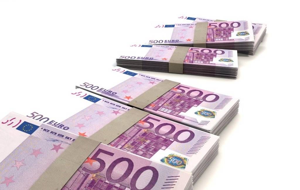 Analisis EUR/USD Tertekan, Risiko Geopolitik Dukung Dolar - Data Pasar 2026-04-10