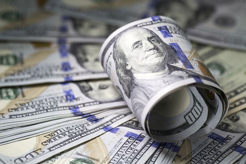 Analisis Dolar Bertahan Kuat, Kejutan The Fed Mengintai - Data Pasar 2026-07-29