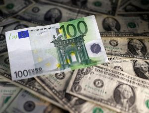 Euro Rebound, Tapi Tekanan Dolar AS Belum Hilang